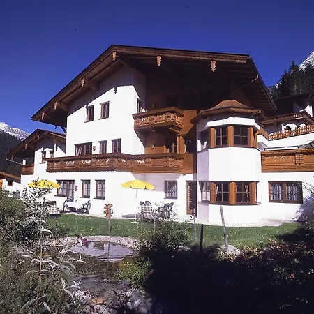 Haus Im Steingartl * Neustift im Stubaital